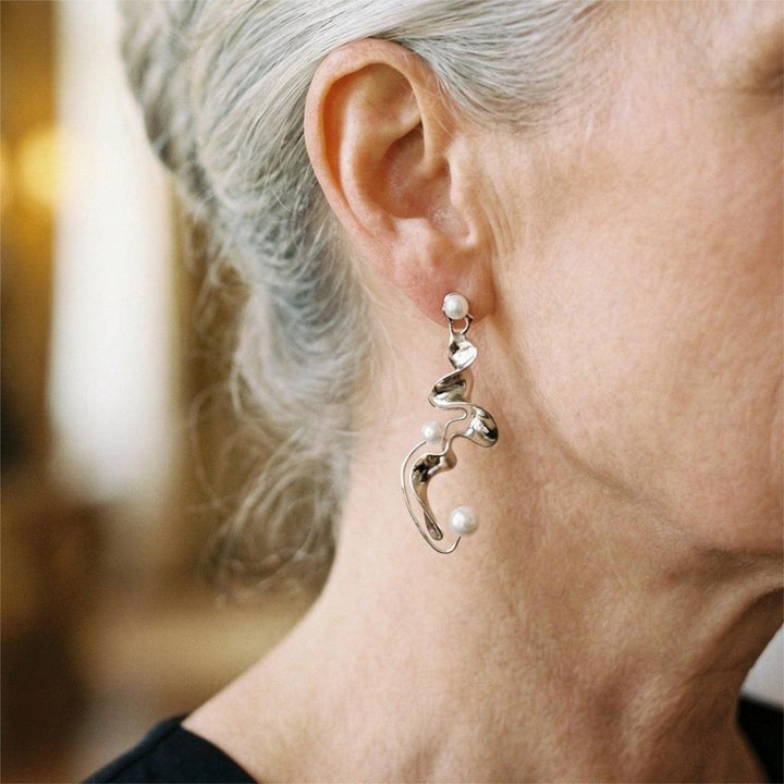 Abstract Vintage Earrings in White Gold with Pearls