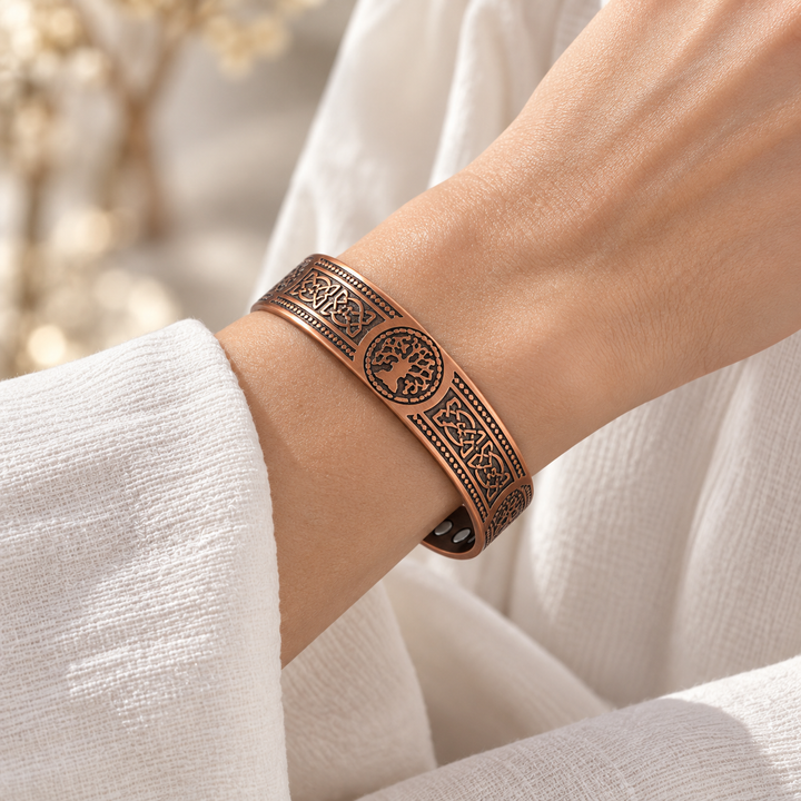 Antique Knot Bracelet made of Copper