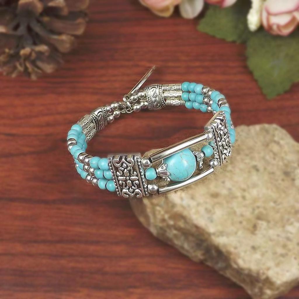 Azura Bracelet in White Gold