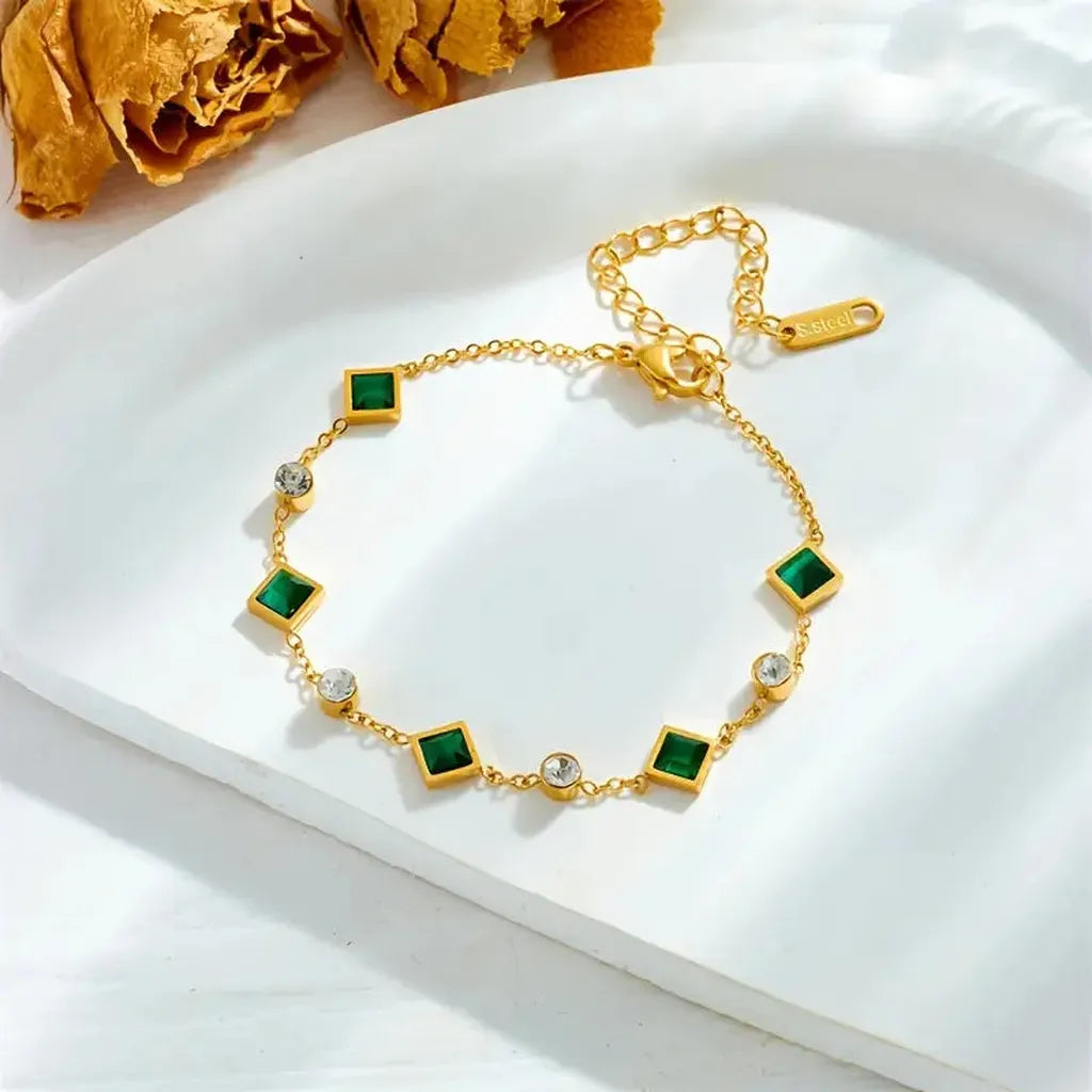 Karolina Bracelet with Emerald