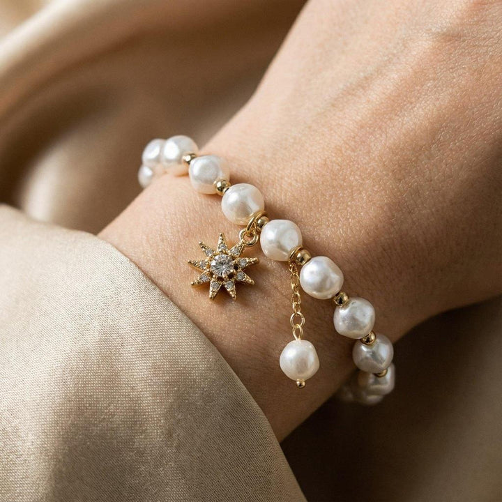 Bracelet with White Gold Medallion, Daisy and Sunflower