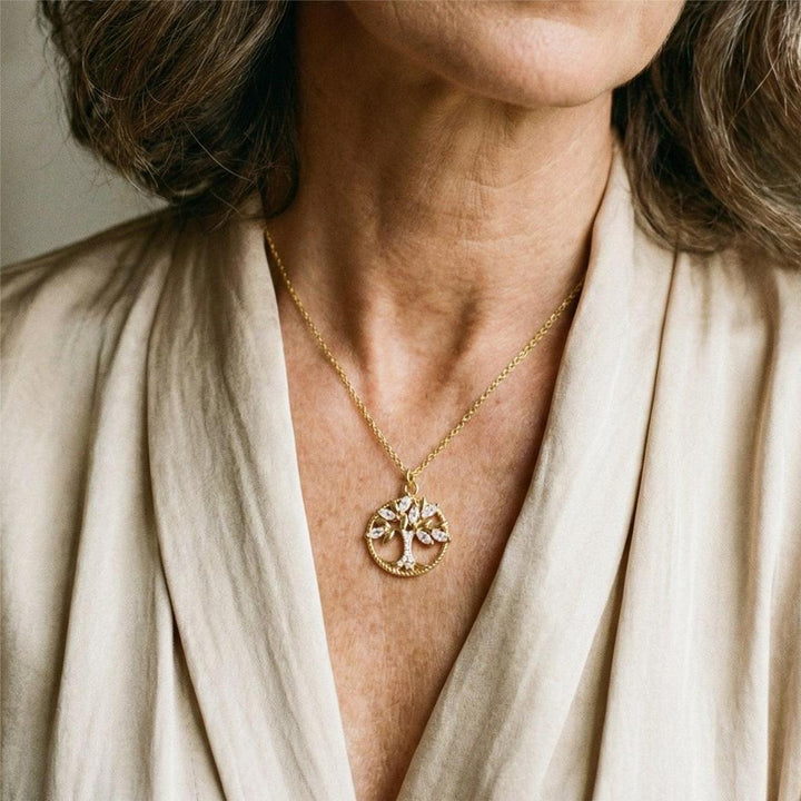 Tree of Life Necklace with Diamonds in Gold