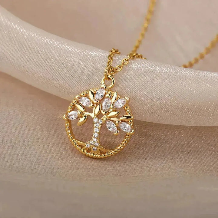 Tree of Life Necklace with Diamonds in Gold