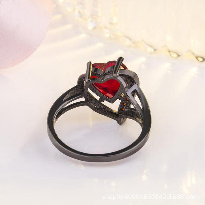 Calindra Rosethorne Ring | Black Surface