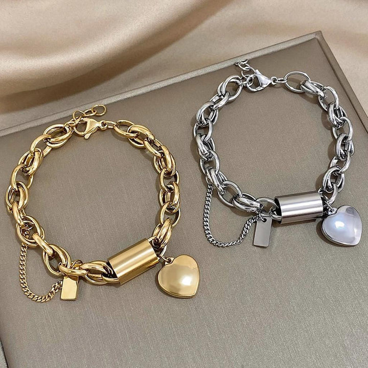 Thick Bracelet in Gold