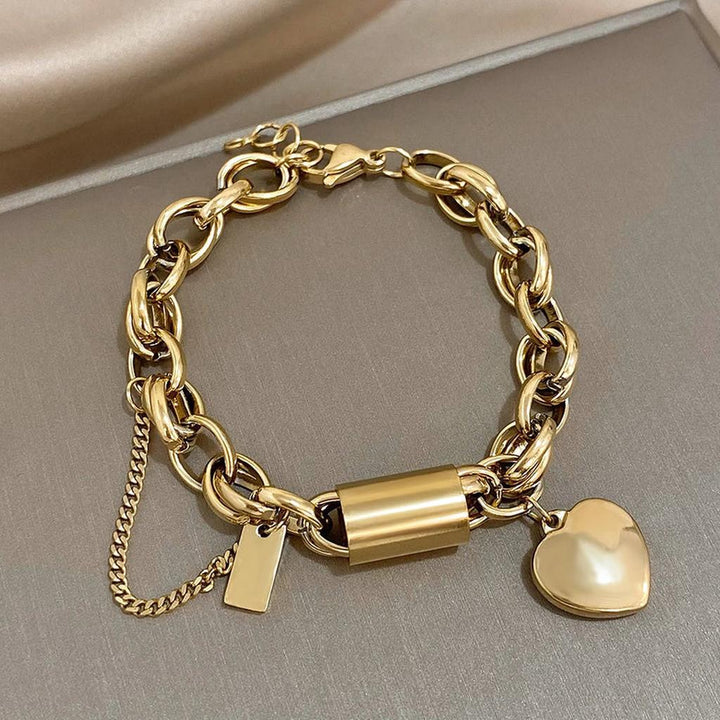 Thick Bracelet in Gold