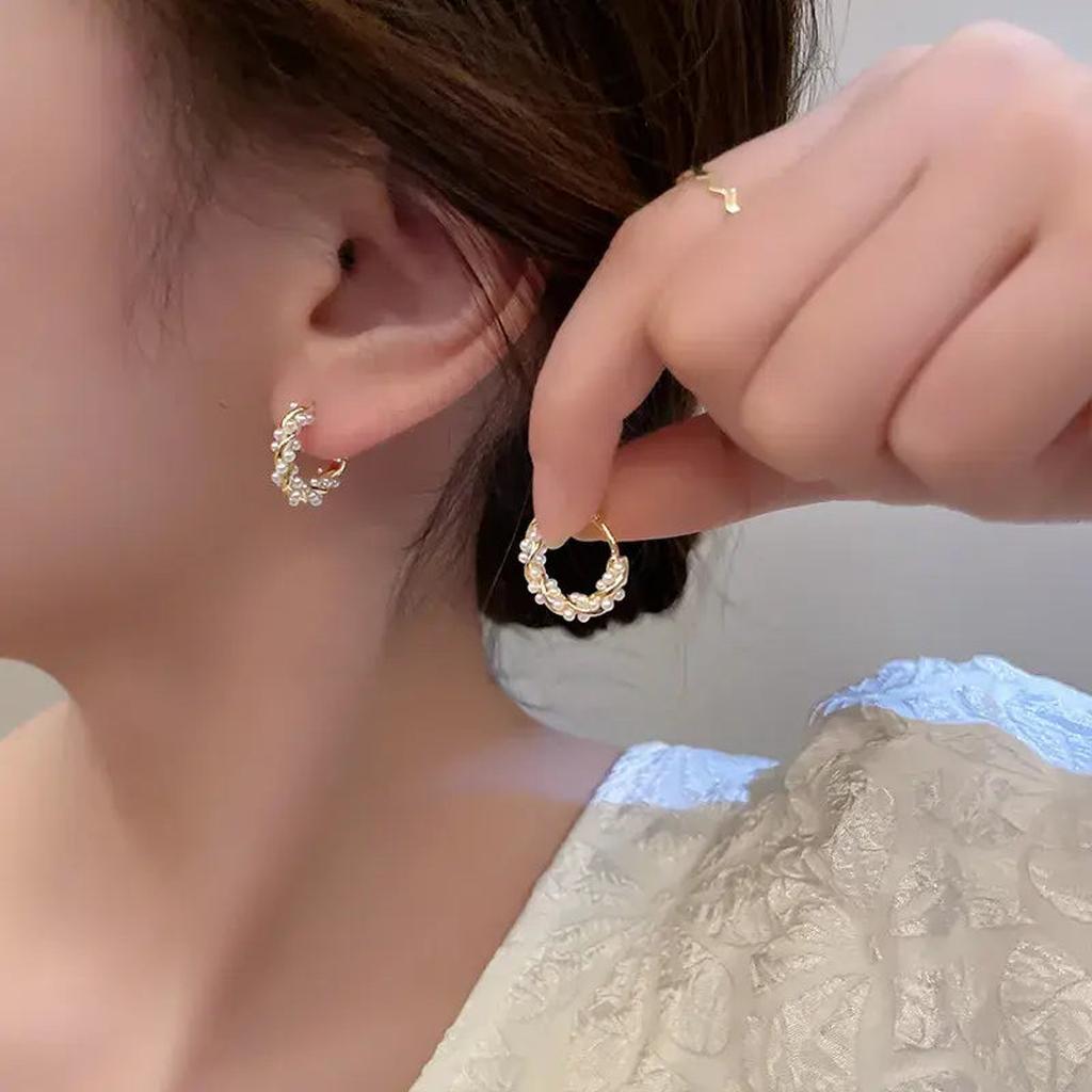 Elegant Earrings Made of Round Pearls