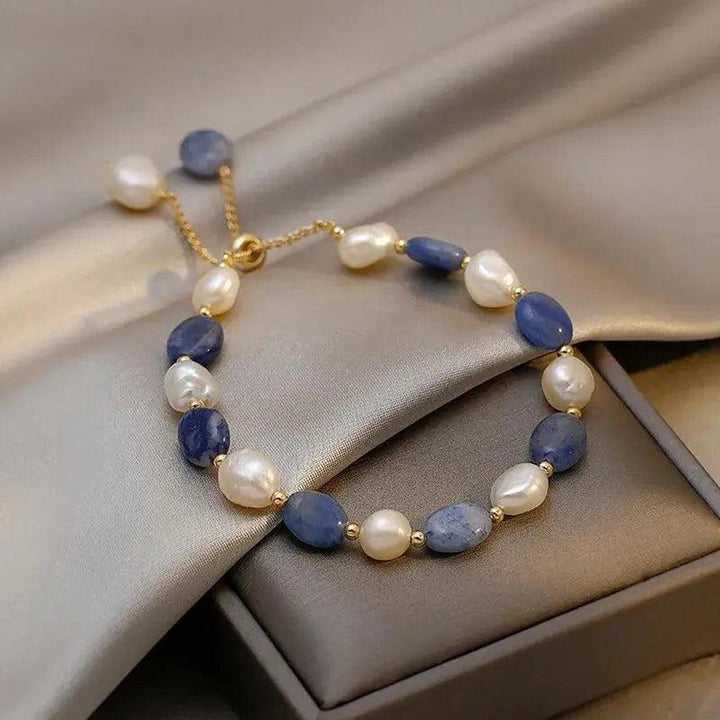 Elegant Bracelet made of Ocean Daisies