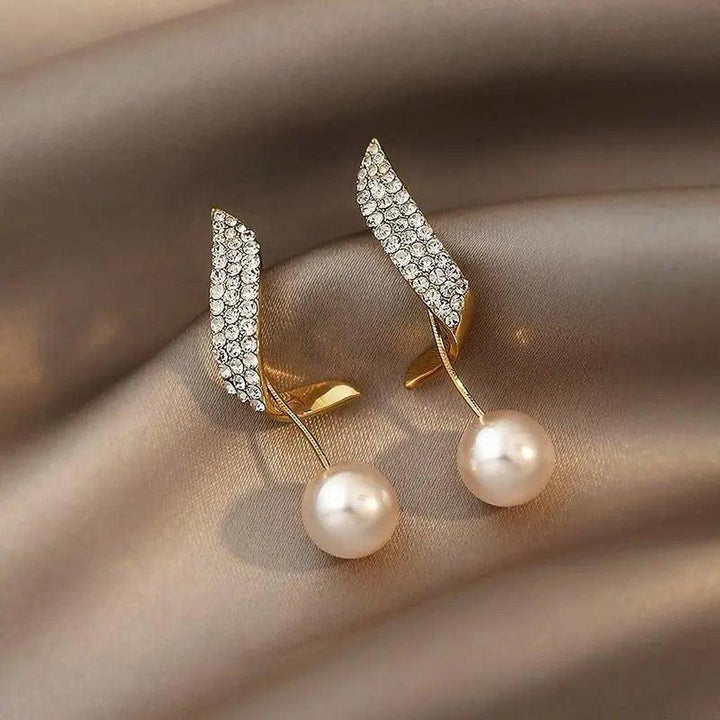 Golden Earrings with Daisies