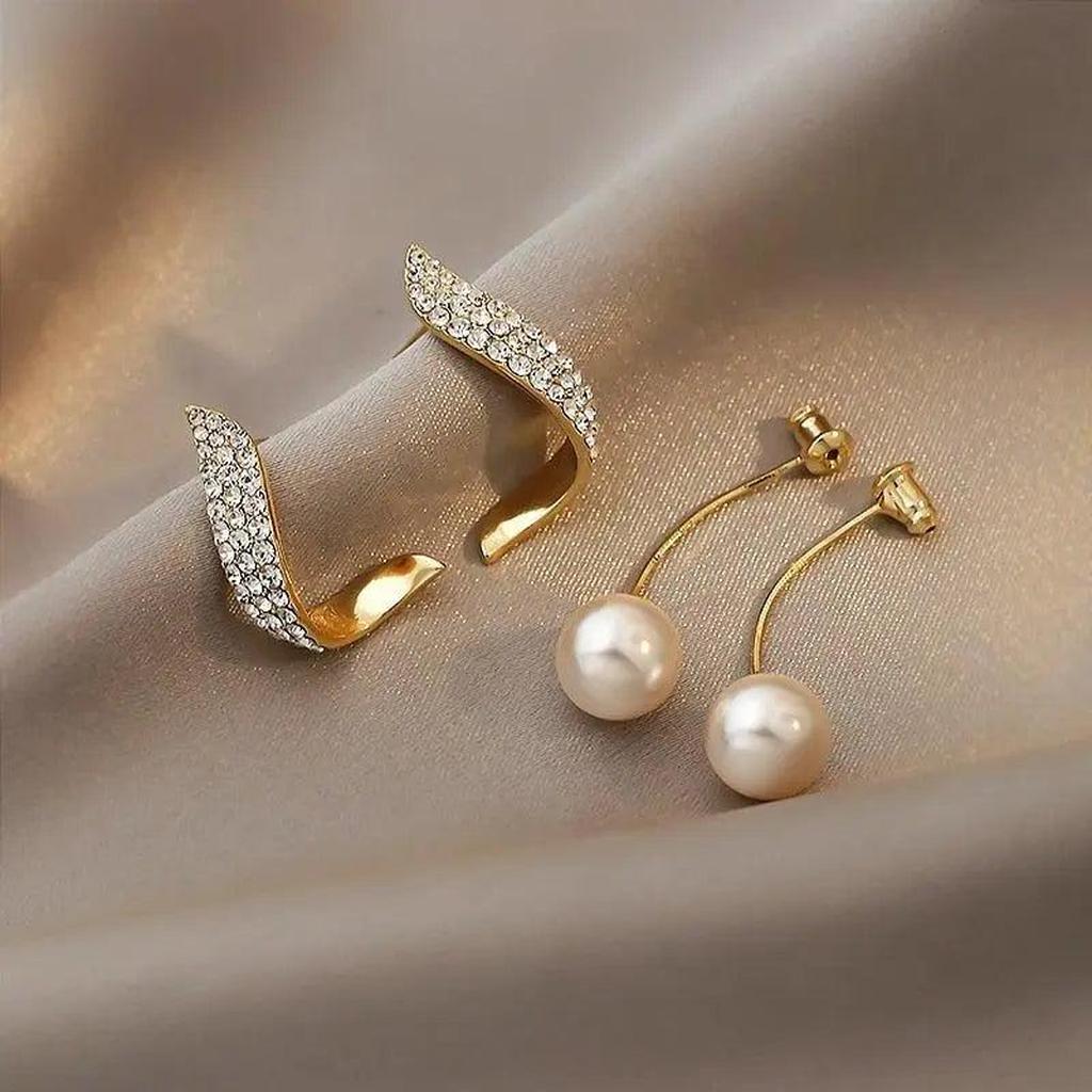 Golden Earrings with Daisies