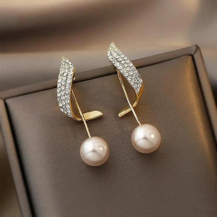 Golden Earrings with Daisies