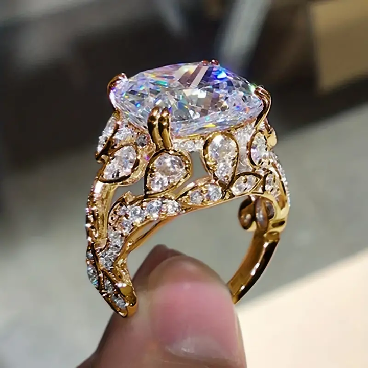 Golden Vintage Ring with Glass Stone