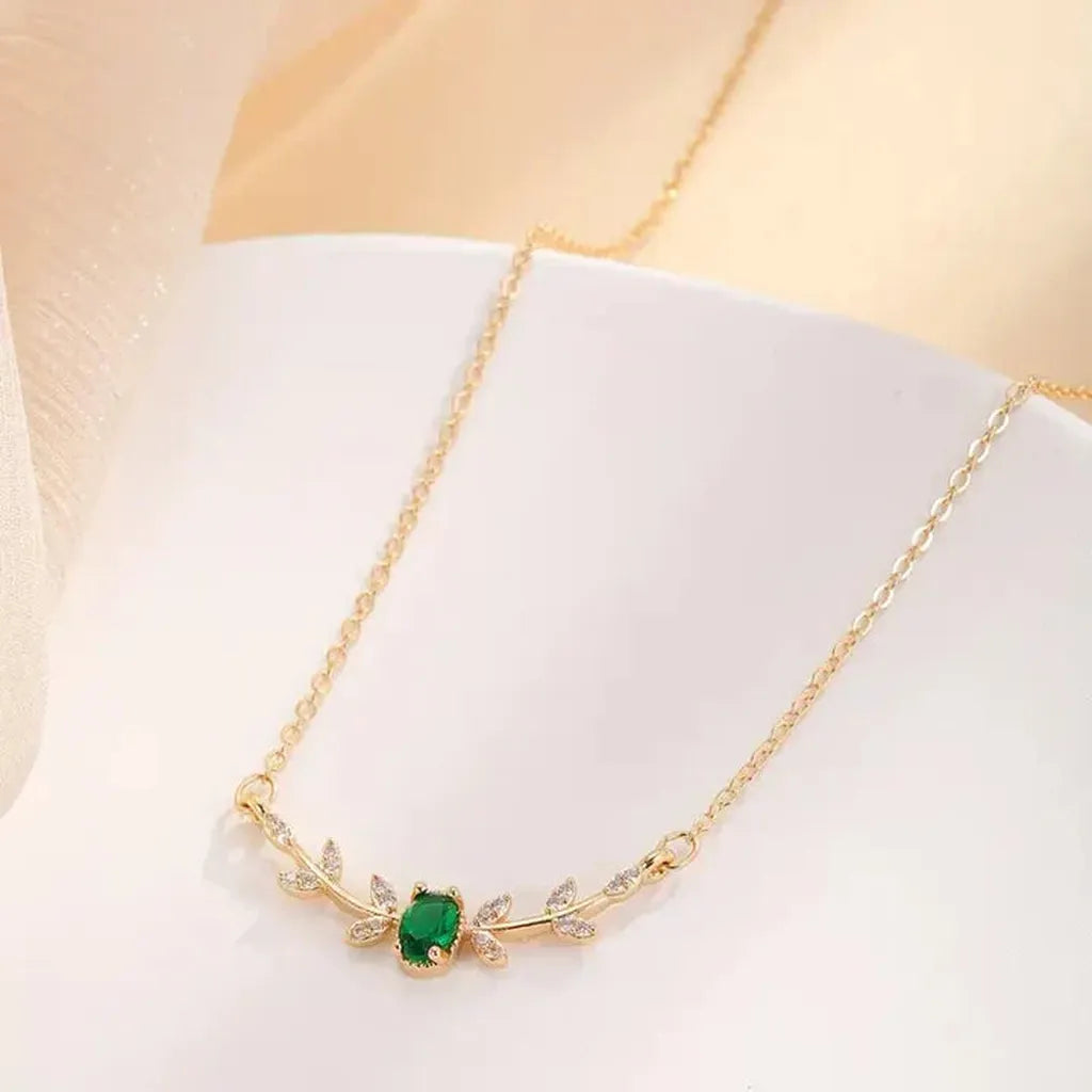 Necklace "Amira Valmorin"