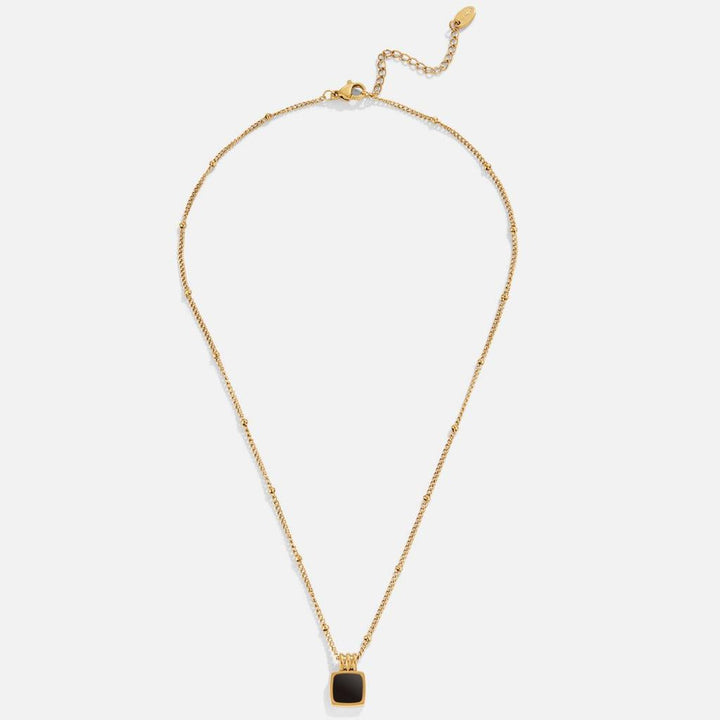 Lucia Pendant Necklace in Black