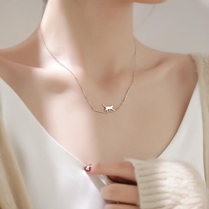 Necklace with Climbing Cat in White Gold