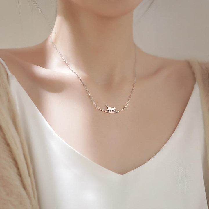 Necklace with Climbing Cat in White Gold