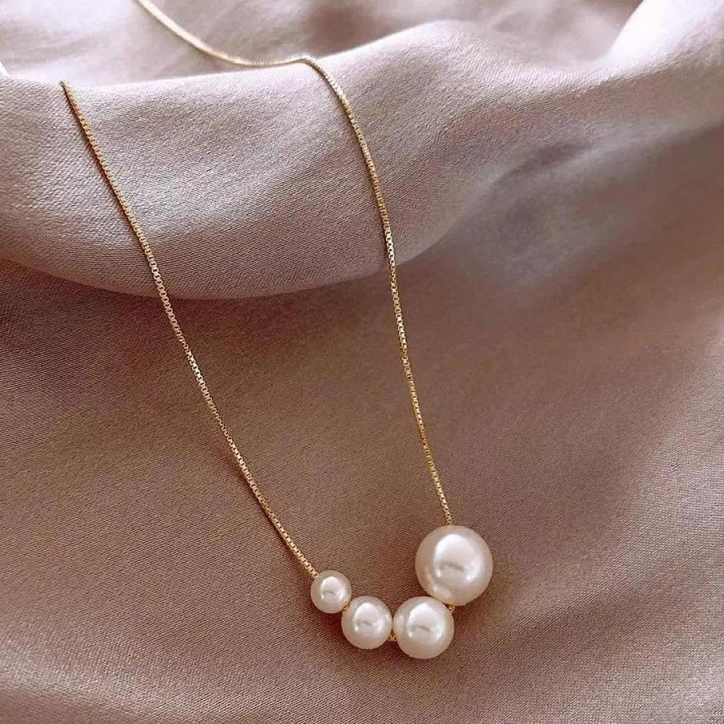 Necklace with Golden Pearls