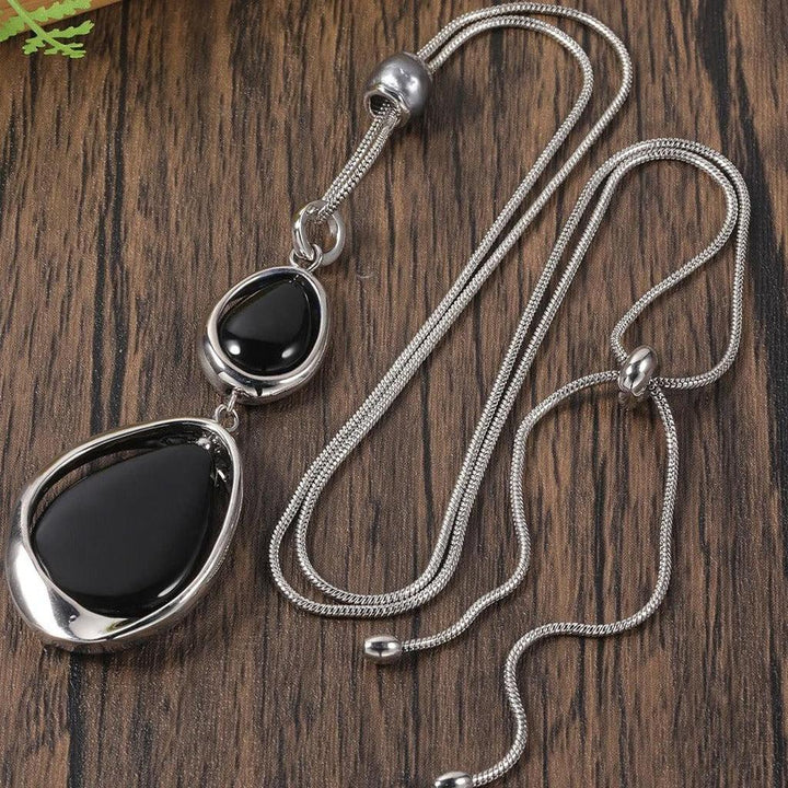 Necklace with Retro Pendant and Black Stone