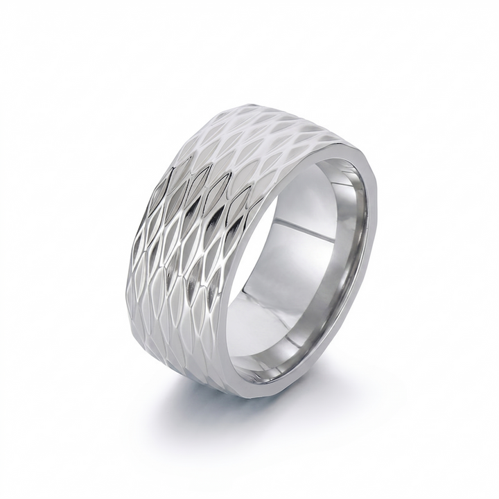 Kaelis Band Ring with Grid Pattern