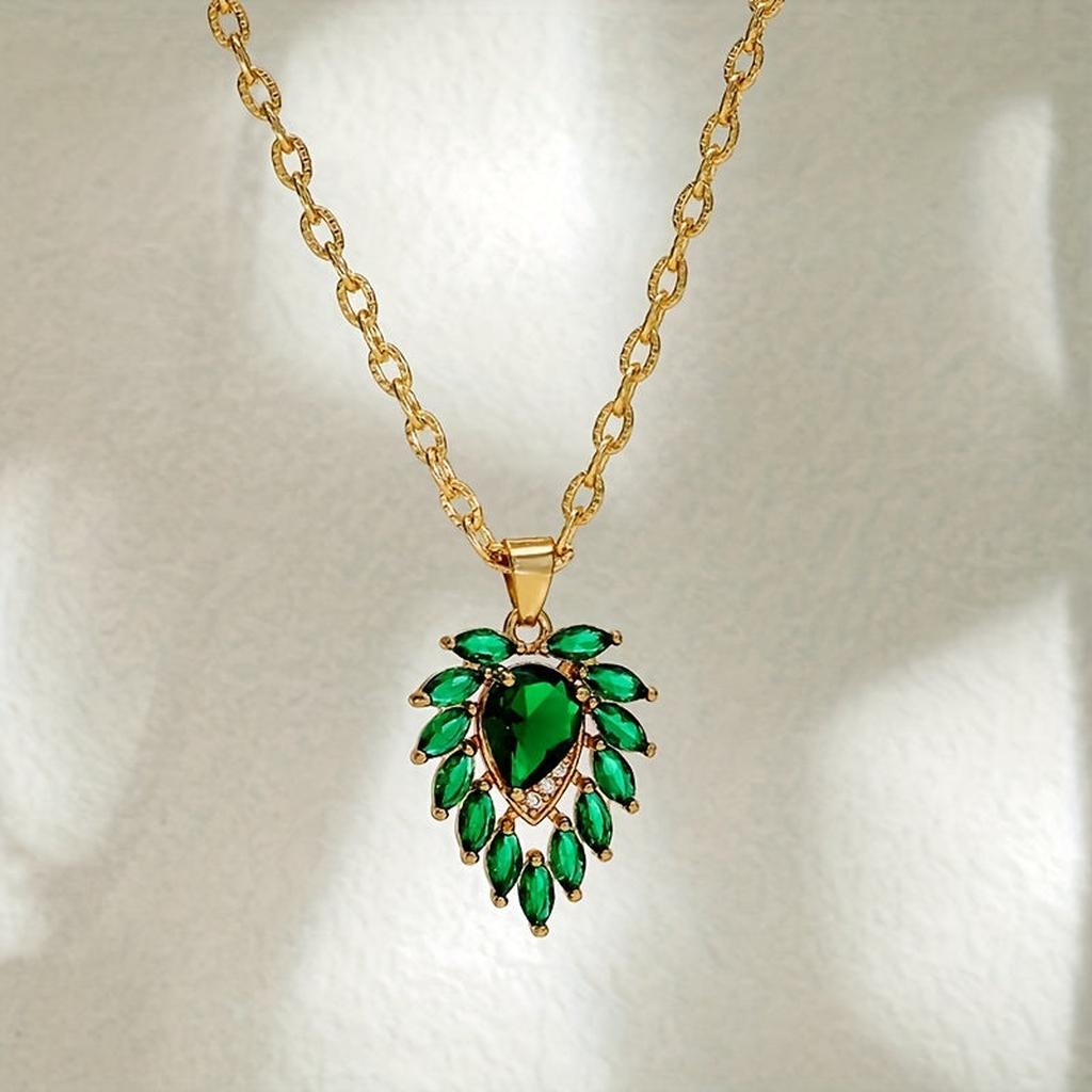 Matilde Heart Necklace in Emerald