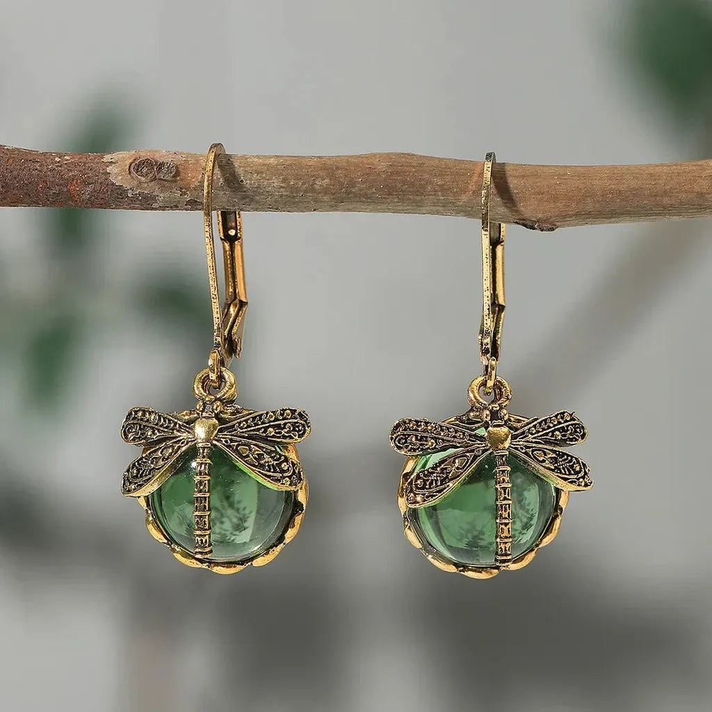 Circular Earrings in Antique White Gold