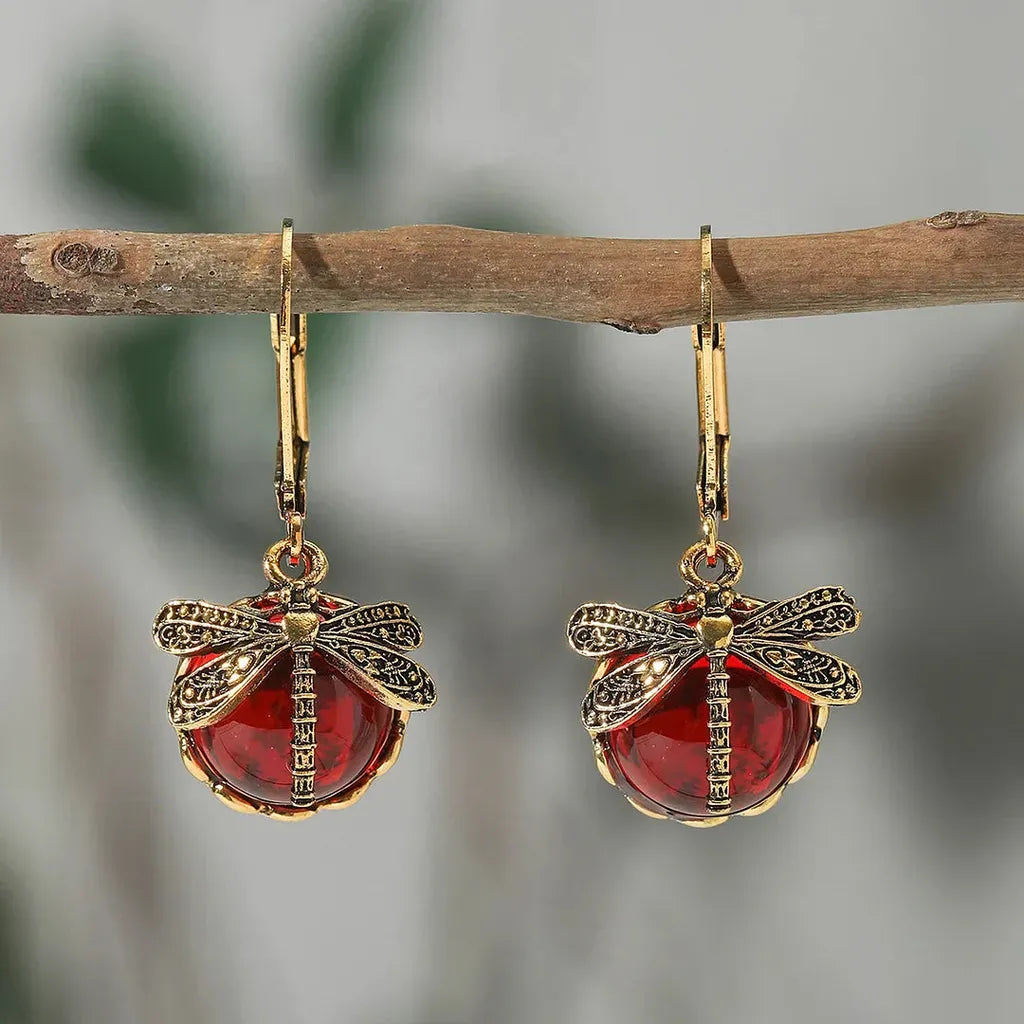 Circular Earrings in Antique White Gold