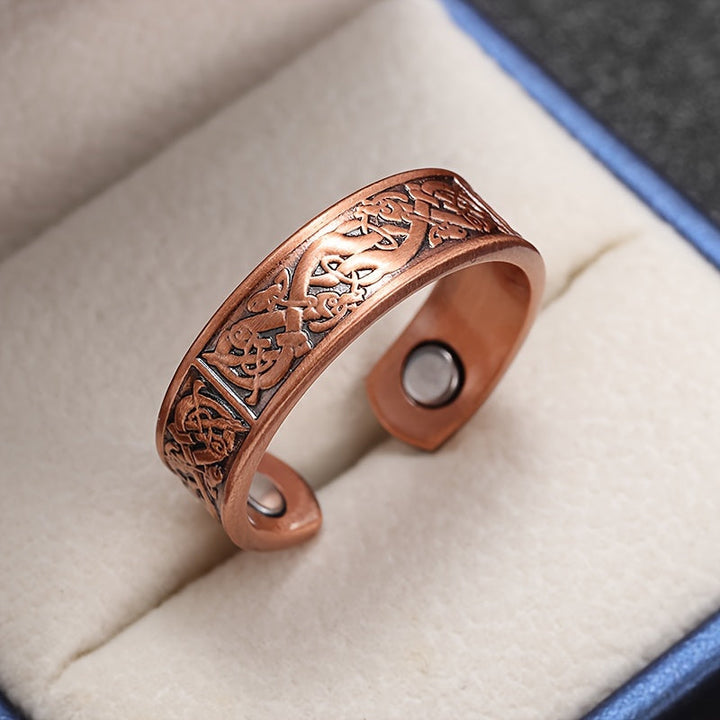 Saoirse Ring with Coat of Arms