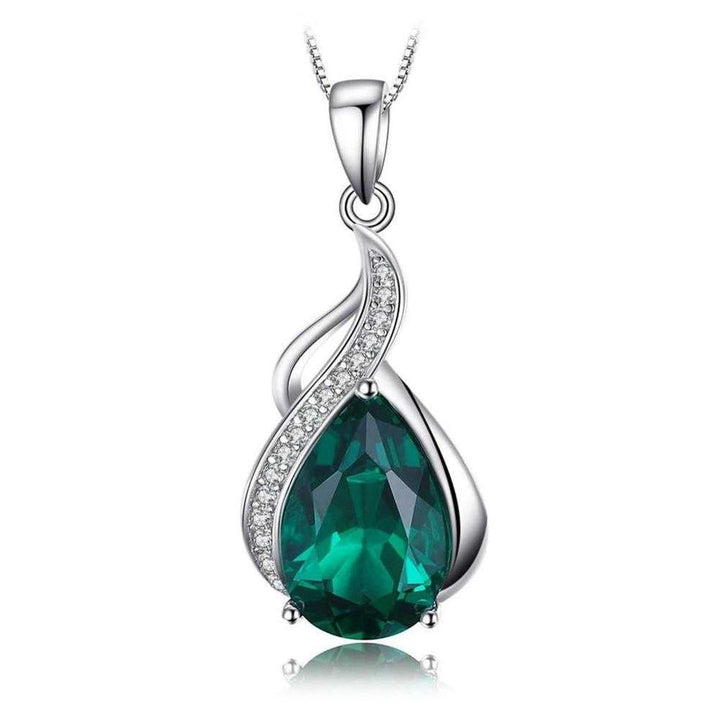 Leonias Necklace with Emerald Stone