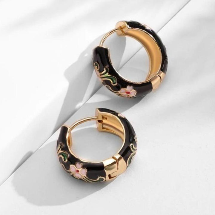 Luxurious Black Flower Earrings