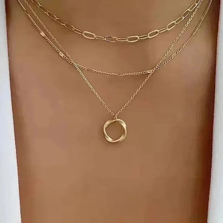Multi-layered Retro Chain with Golden Pendant