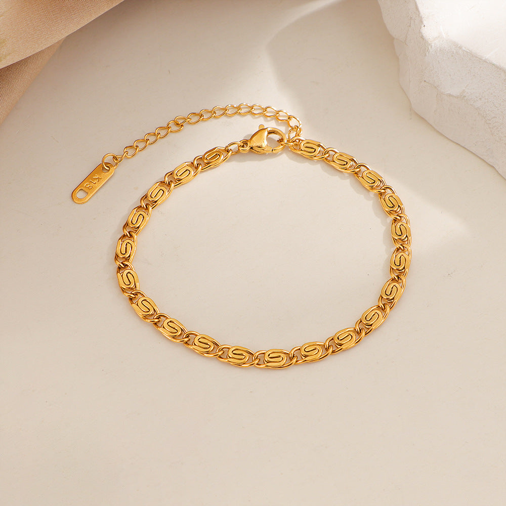 Nusa braided chain bracelet