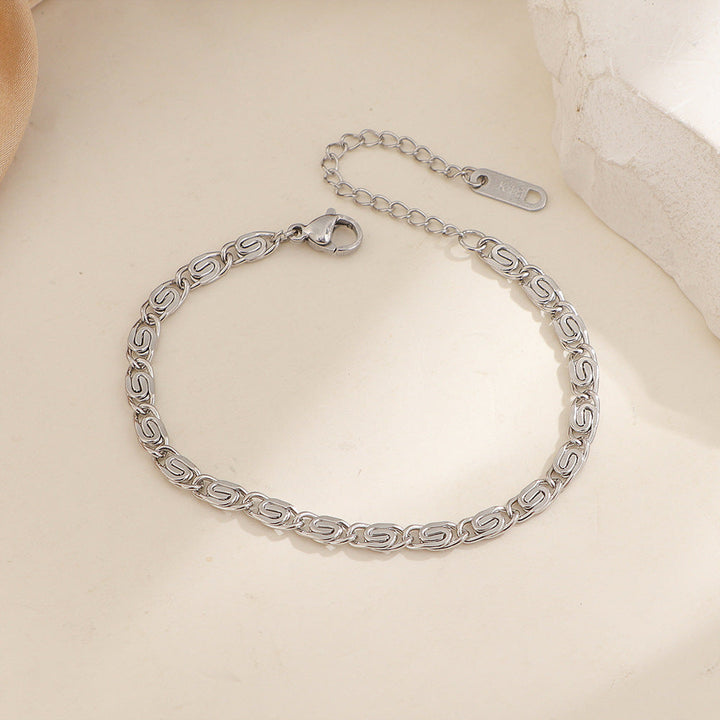 Nusa braided chain bracelet