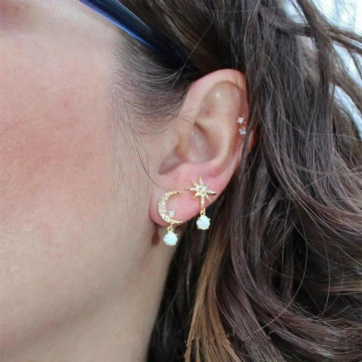 Earrings Moon and Star in Gold and Opal