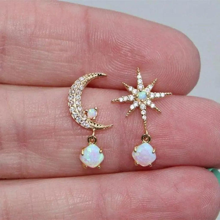 Earrings Moon and Star in Gold and Opal