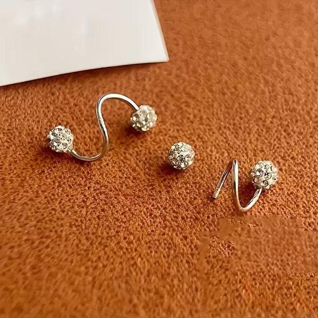Earring set with spiral balls and diamonds