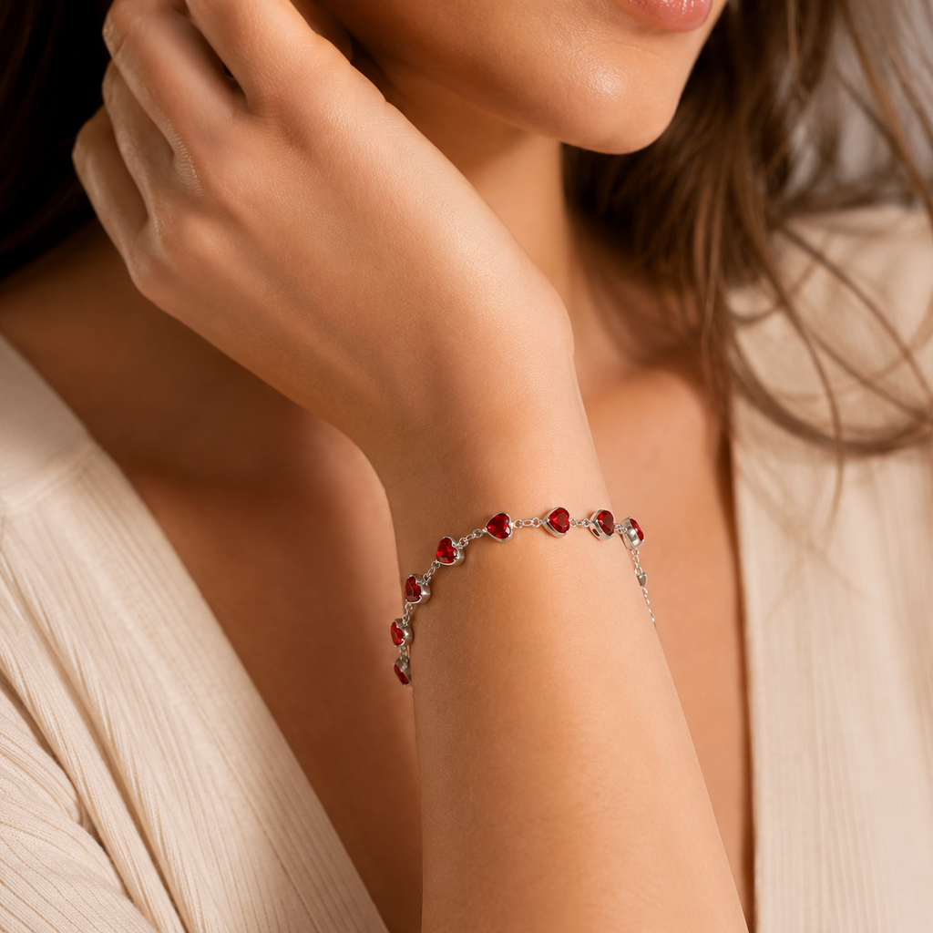 Ophelyra Garnetelle Bracelet | White Gold