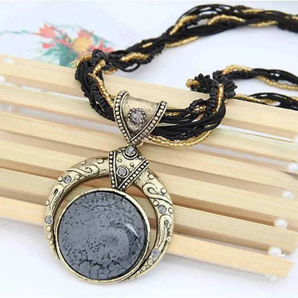 Retro Necklace with Ethno Pendant in Green Crystal