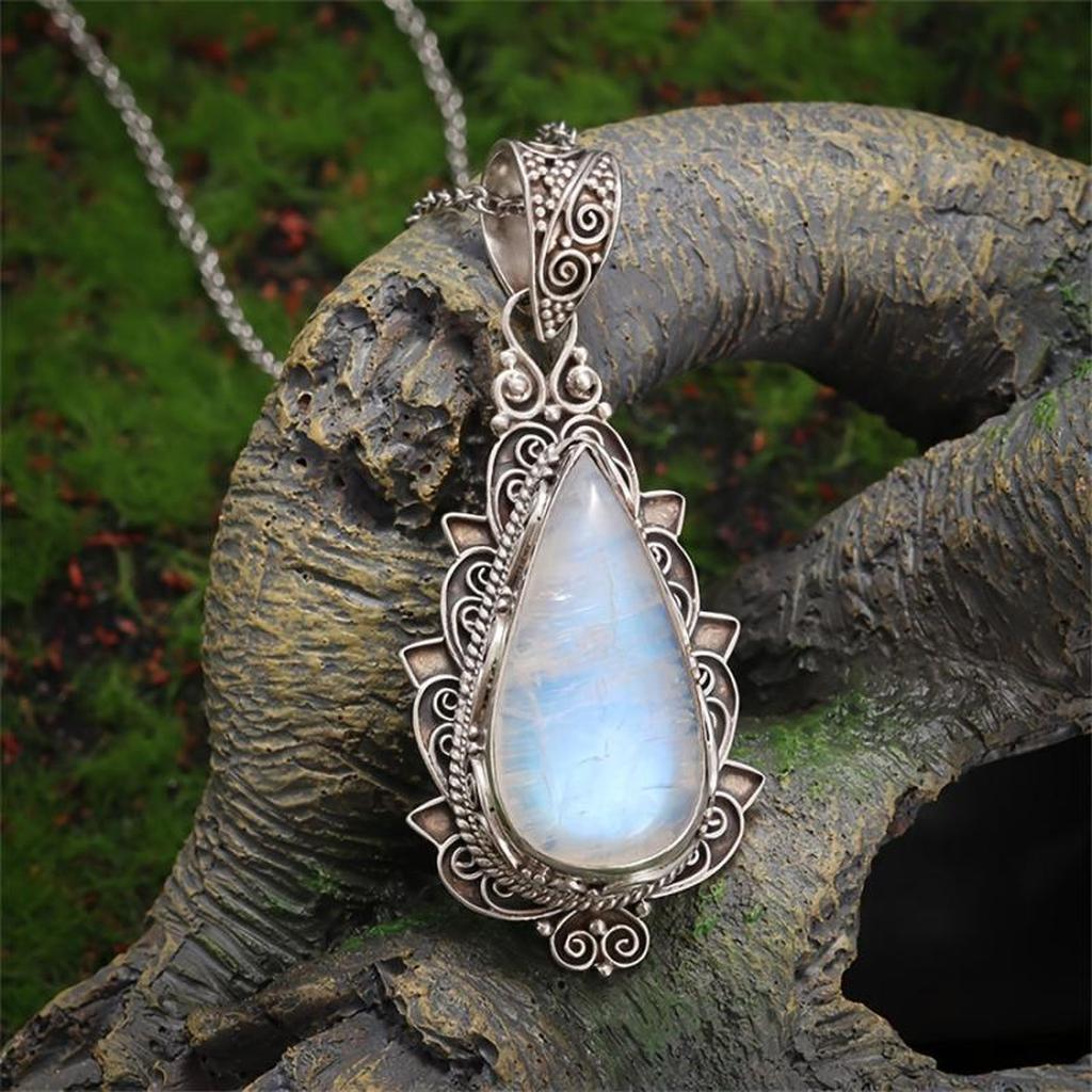 Retro Necklace with Moonstone Pendant