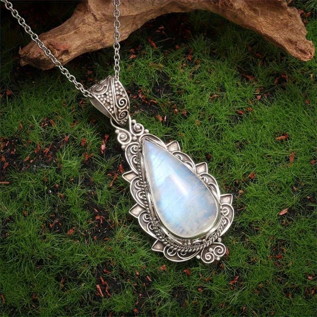 Retro Necklace with Moonstone Pendant