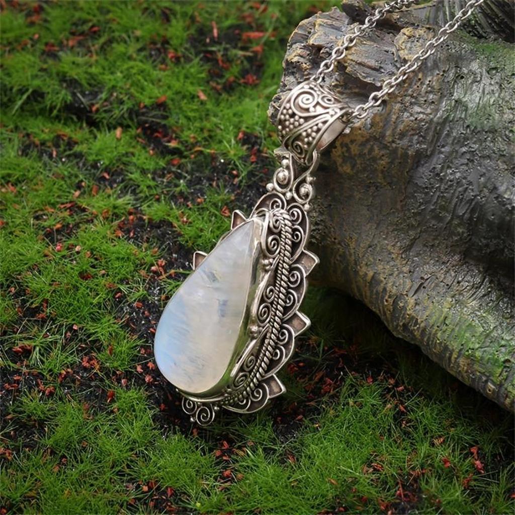 Retro Necklace with Moonstone Pendant