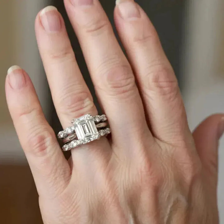 Retro White Gold Ring with Multiple Shiny Rows