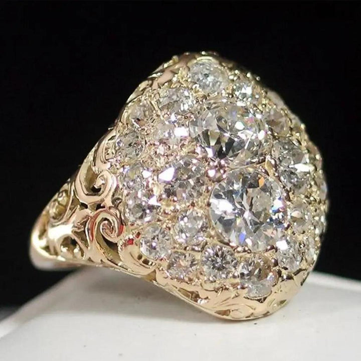 Retro White Gold Ring with Red Stone and Diamond