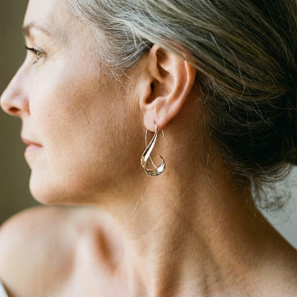 Retro Gold Hanging Earrings