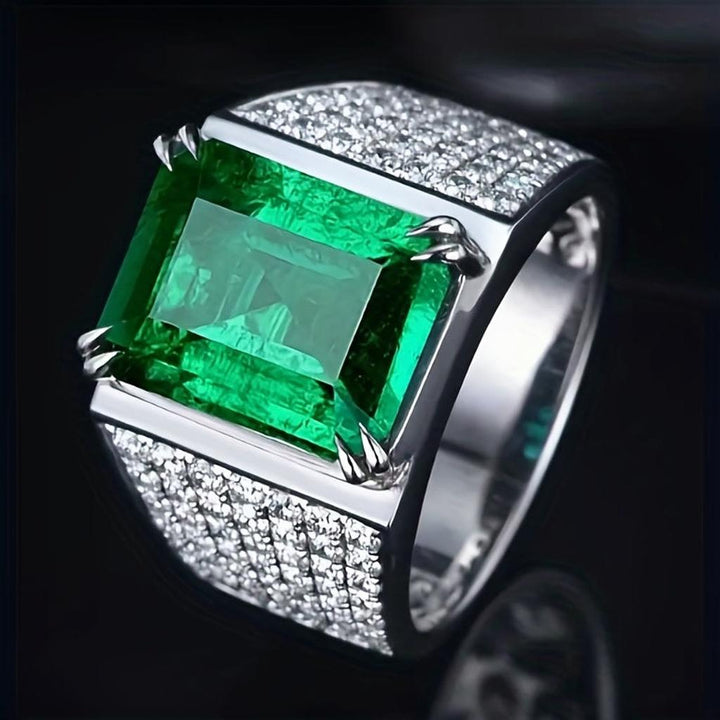 Ring Elsa with Emerald and Diamonds