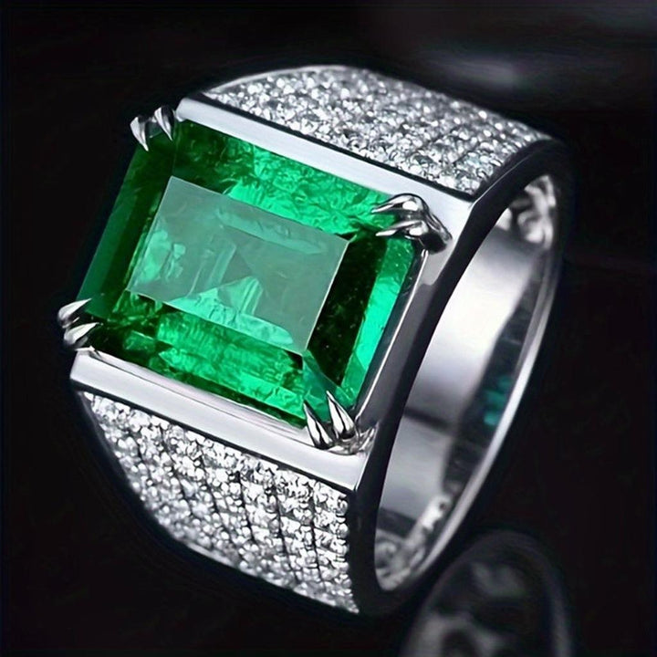 Ring Elsa with Emerald and Diamonds