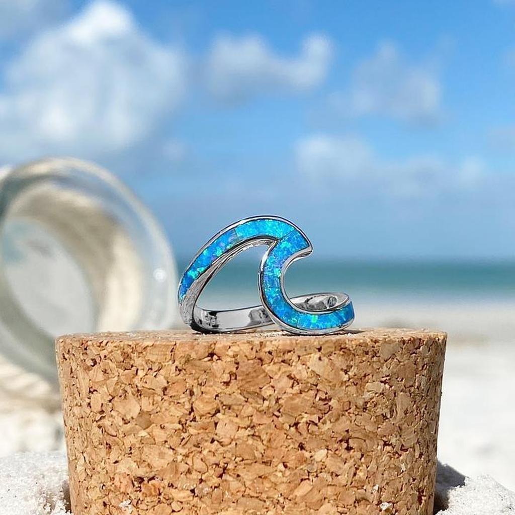 Ring Sea in Opal and Silver