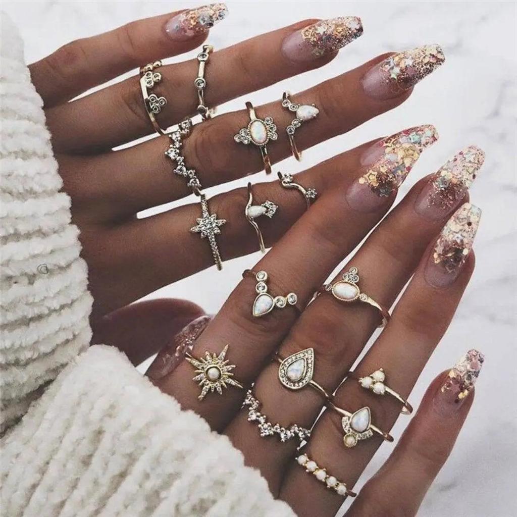 Ring Set with 8 to 12 Rings