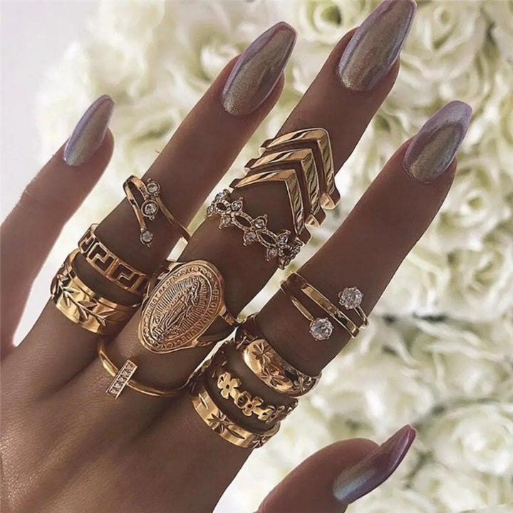 Ring Set with 8 to 12 Rings