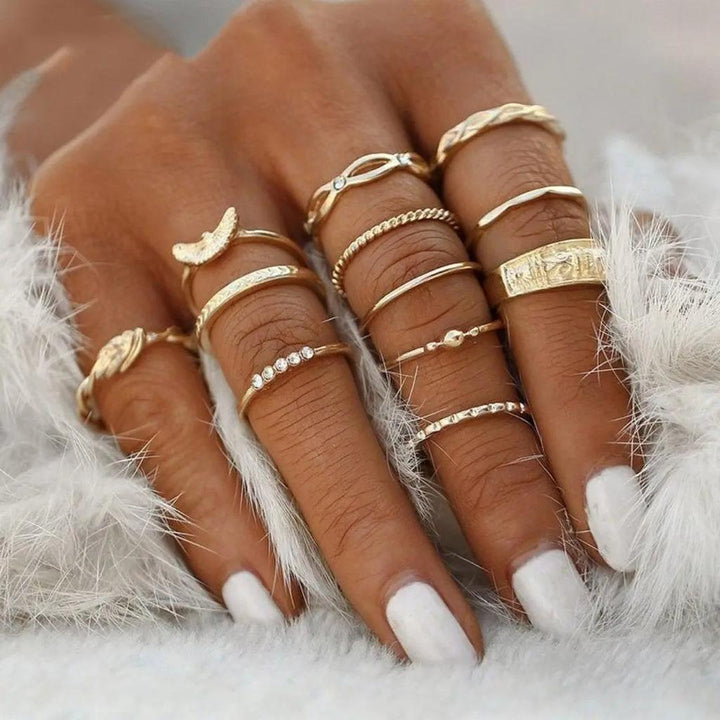 Ring Set with 8 to 12 Rings