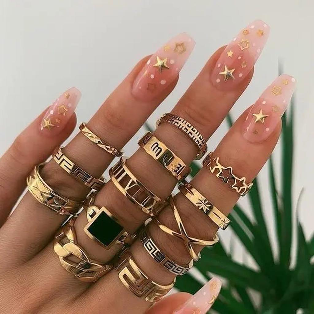 Ring Set with 8 to 12 Rings